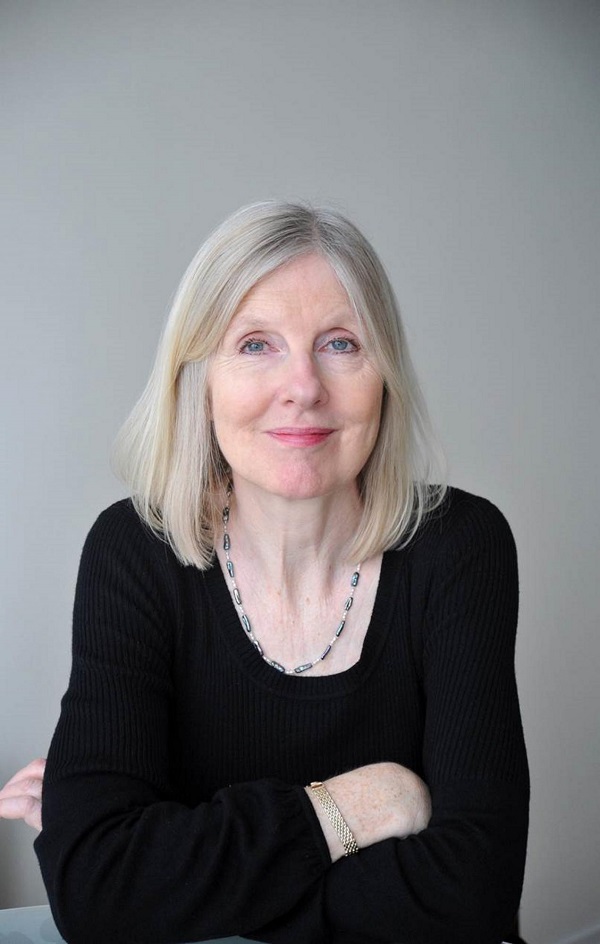 Helen Dunmore, tác giả của Ingo vừa qua đời