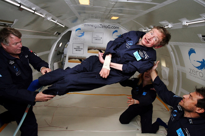 Cuon sach cuoi cung cua Stephen Hawking se len ke thang 10 hinh anh 1