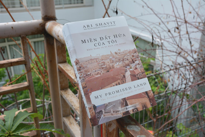 Ban hung ca bi thuong cua dat nuoc Israel trong 'Mien dat hua cua toi' hinh anh 1