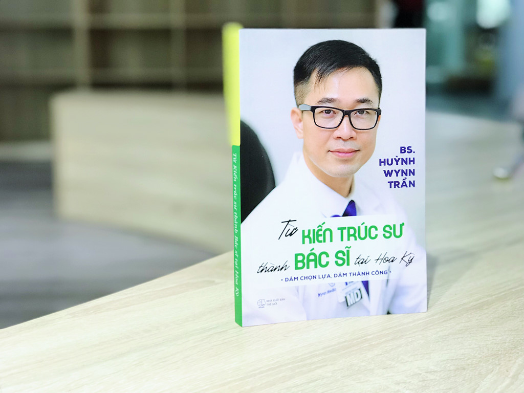 Tu anh chang khong ranh tieng Anh den vi bac si thanh danh tren dat My hinh anh 1 